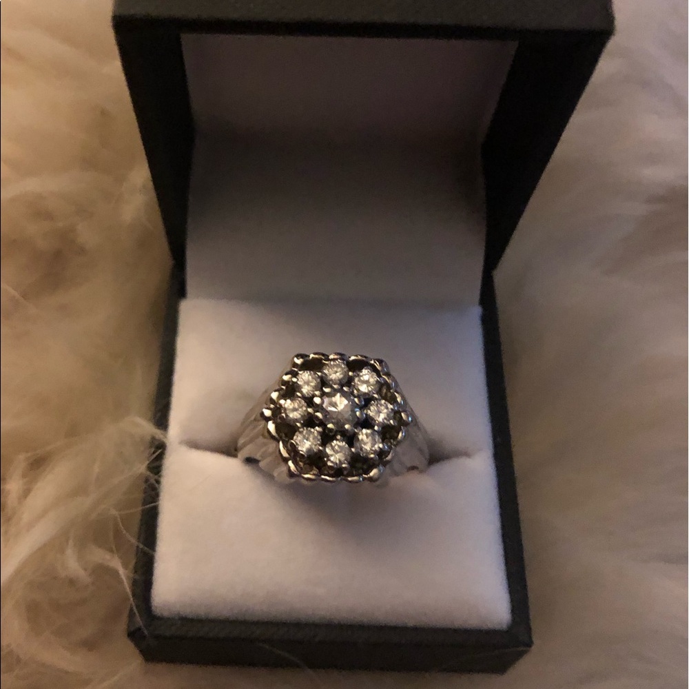 2 karat diamond ring